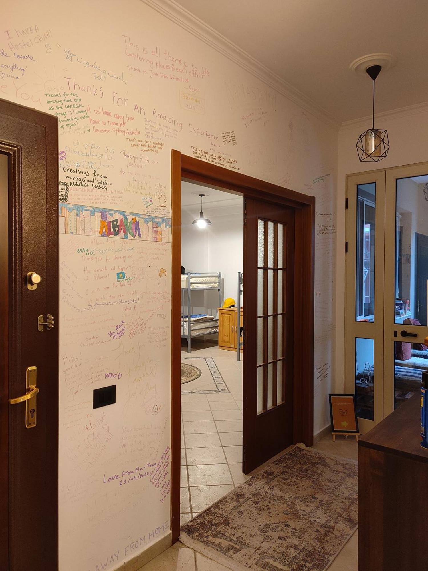 Hostel Nena Semi Tirana Kültér fotó